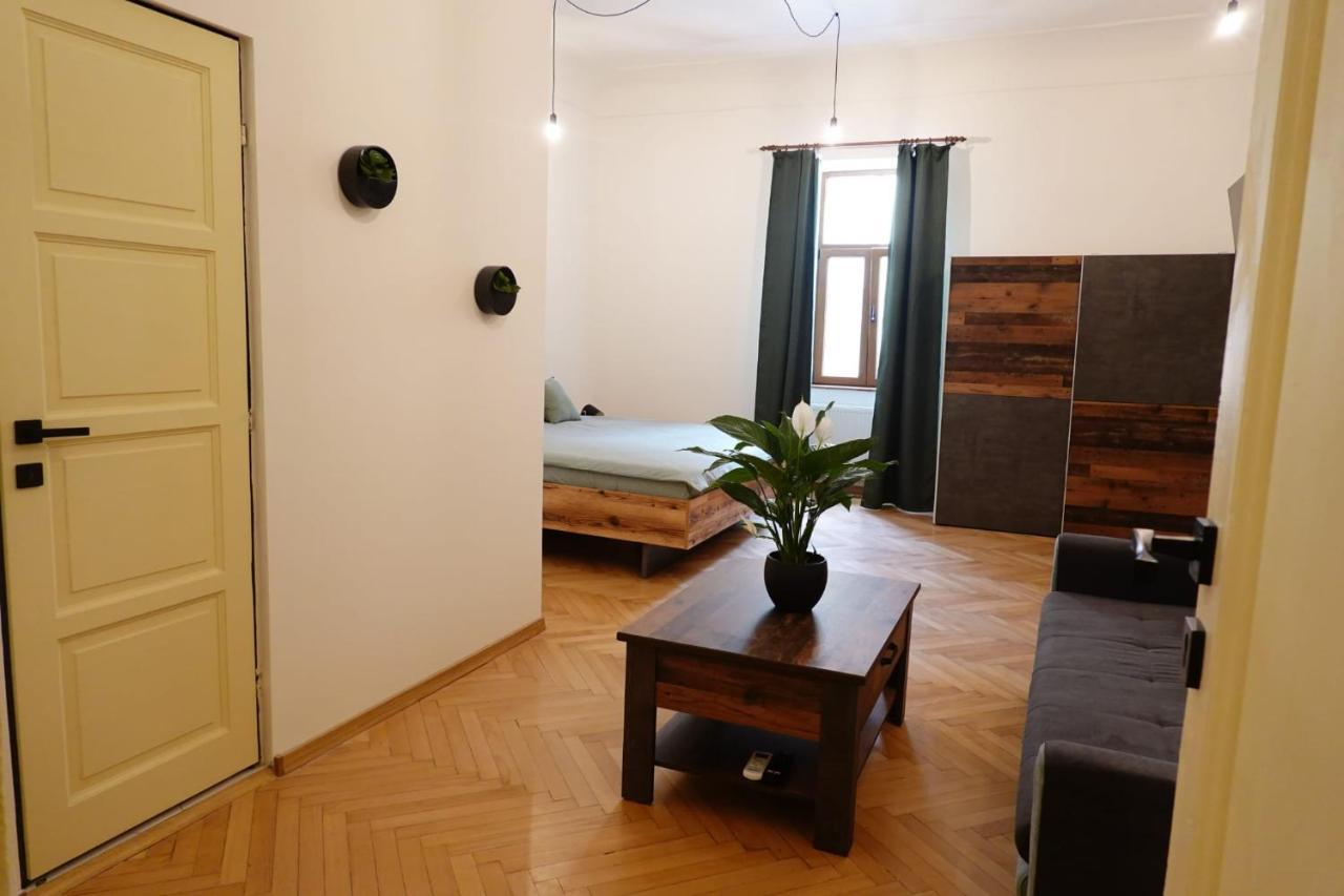 The Industrique Home - 3 Bedroom Apartment Timişoara Eksteriør bilde