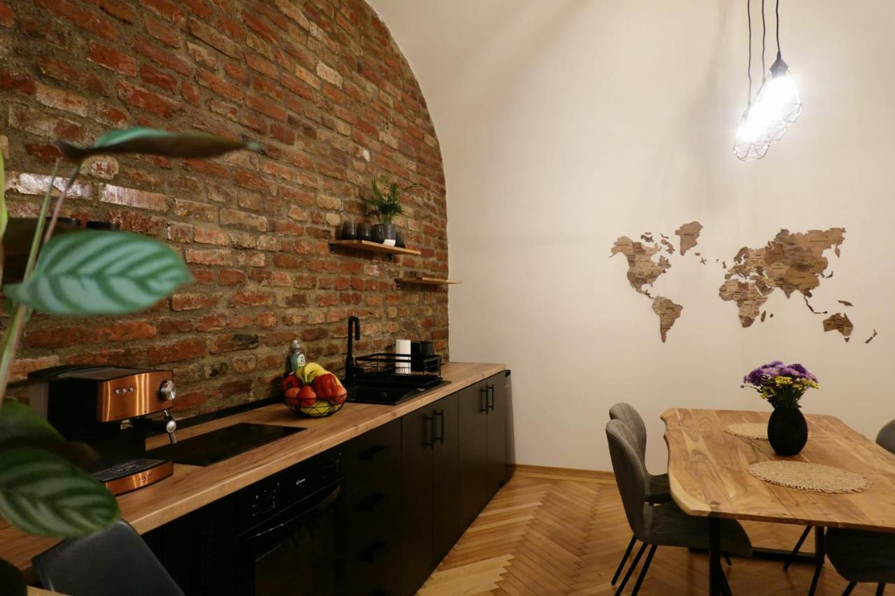 The Industrique Home - 3 Bedroom Apartment Timişoara Eksteriør bilde