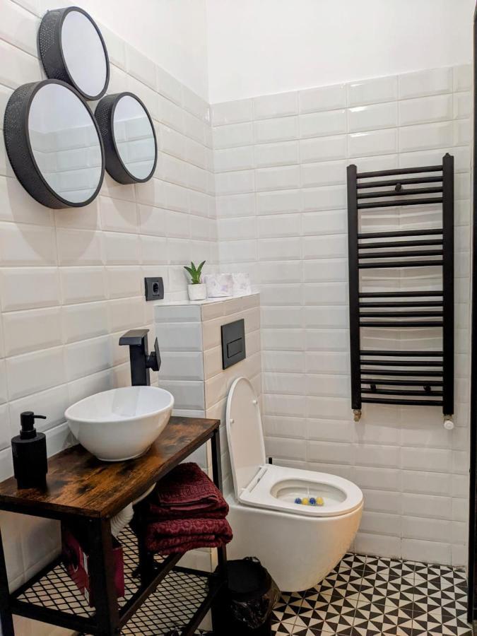 The Industrique Home - 3 Bedroom Apartment Timişoara Eksteriør bilde